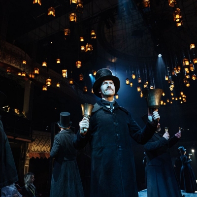 A CHRISTMAS CAROL (The Old Vic)
Production photography by Manuel Harlan